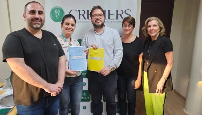 Cremers implanta receituários on-line azul e amarelo com apoio do CRF-RS
