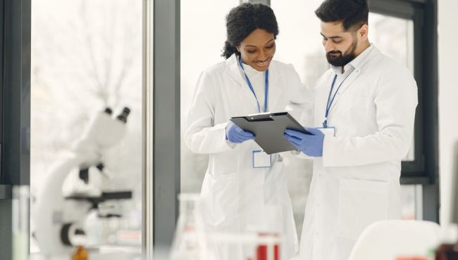 A CARREIRA DO FARMACÊUTICO DE ASSUNTOS REGULATÓRIOS
