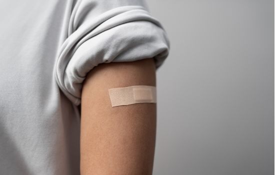Novo fármaco pode funcionar como 'vacina anual' contra o HIV