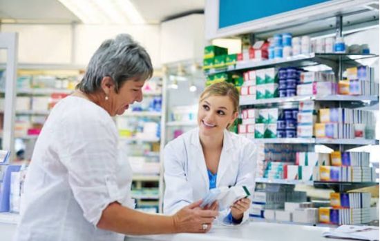 Reajuste de até 3,81% dos medicamentos ainda pesa e o farmacêutico sustenta a adesão terapêutica