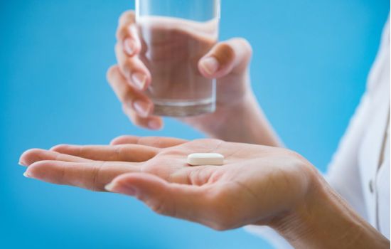 Urgente: tomar aspirina em excesso pode causar câncer, sugere estudo