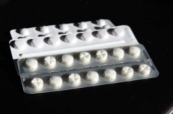 Médicos defendem tratamento precoce sem comprovação contra Covid-19