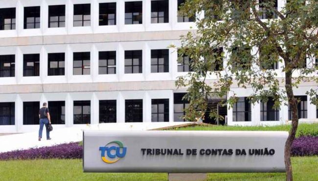 TCU aponta ilegalidade na distribuição de cloroquina com dinheiro do SUS