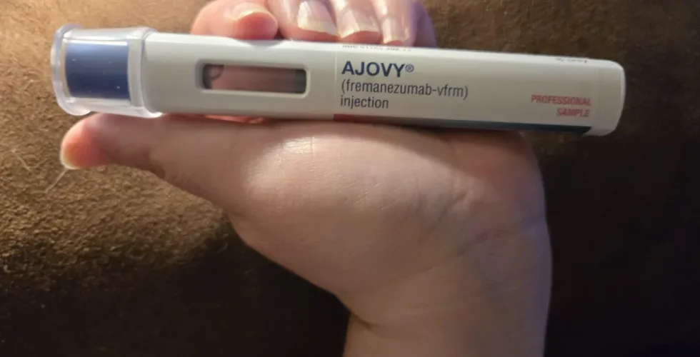 Ajovy  medicamento de R$ 2 mil para enxaqueca já pode ser obtido no SUS