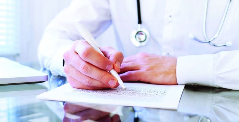 Prescrição farmacêutica de antimicrobianos. O que você pensa disso?