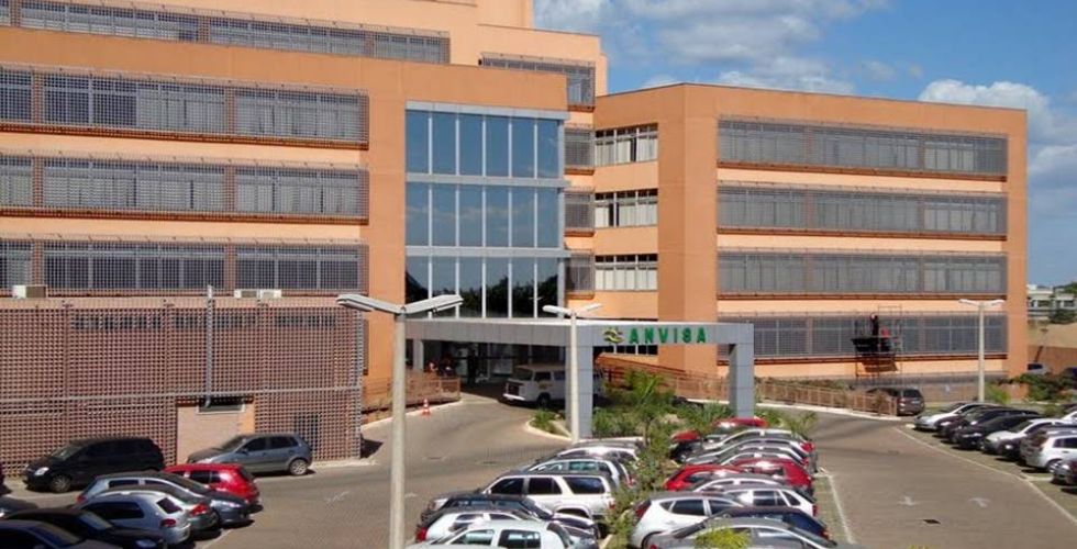 Anvisa suspende prazos para registros de insumos farmacêuticos e medicamentos