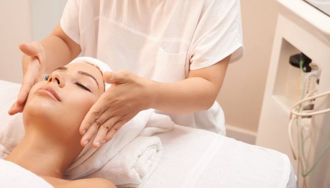 Farmacêutico na estética conquista autonomia financeira