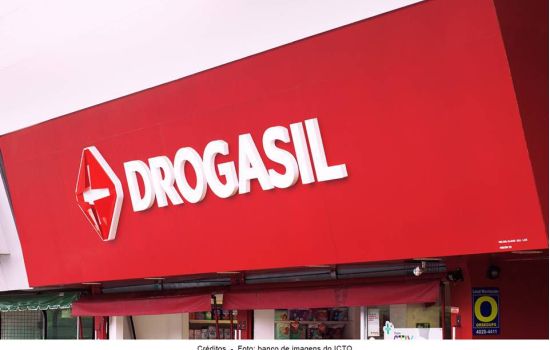 Raia Drogasil compra metade das ações de startup de TI em saúde