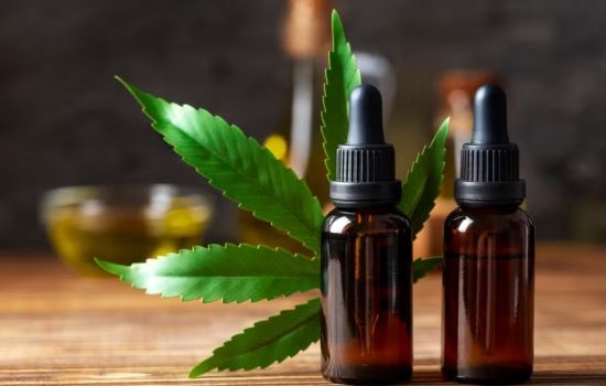 CBD e THC mostram resultado contra agitação em idosos com demência avançada