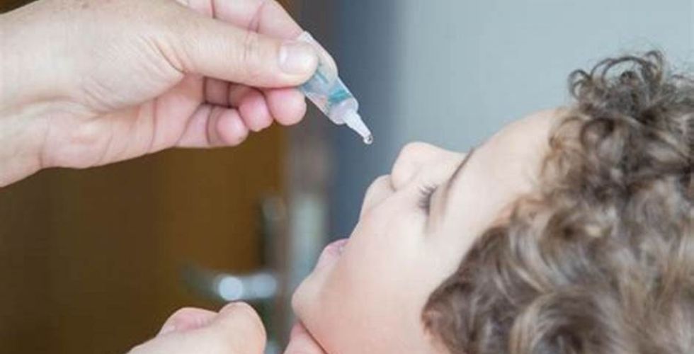 Brasil muda vacina contra a pólio conhecida como gotinha e adota esquema injetável