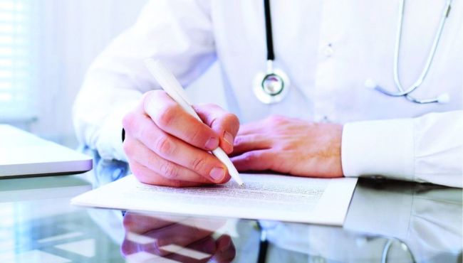 Prescrição farmacêutica de antimicrobianos. O que você pensa disso?