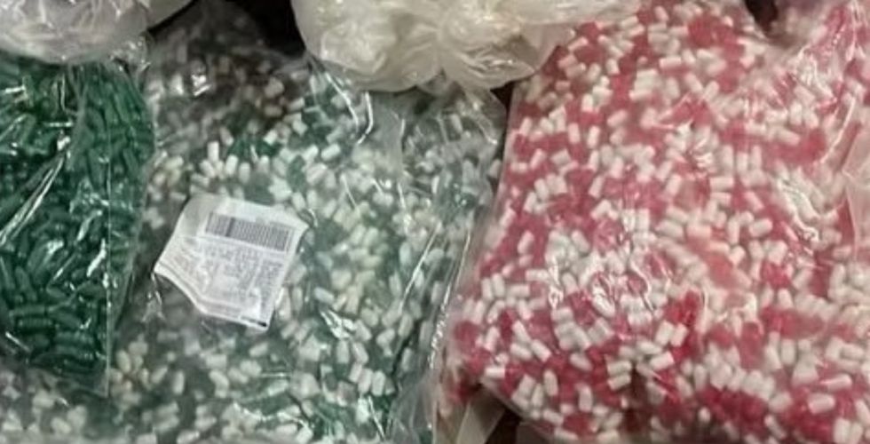 Polícia Civil prende 25 pessoas durante operação contra venda de medicamentos falsos