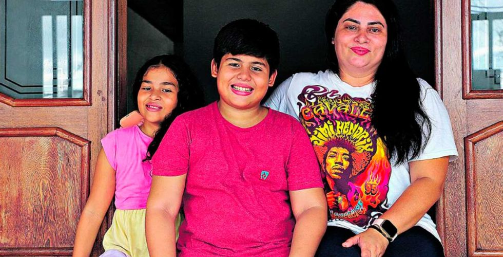 Desinformação e estigma ainda marcam a vida de pessoas com síndrome de Tourette, alertam especialistas
