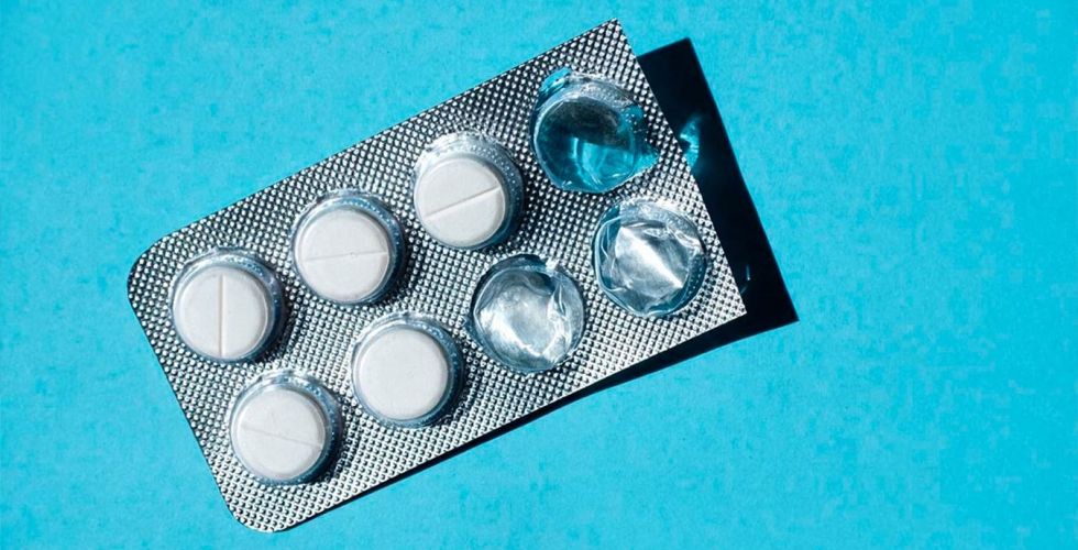 Anvisa suspende lote de medicamento por sinais de bolor