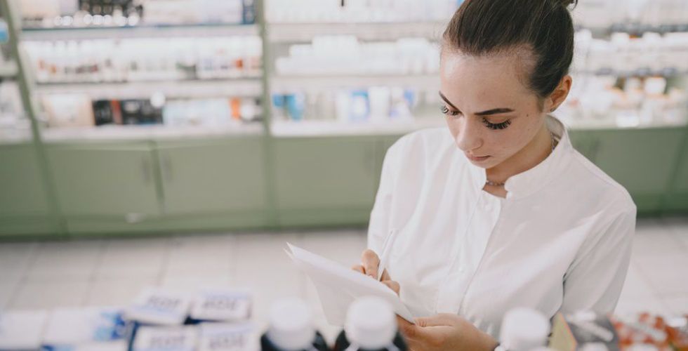 Prescrições erradas de antimicrobianos: entenda os maiores perigos