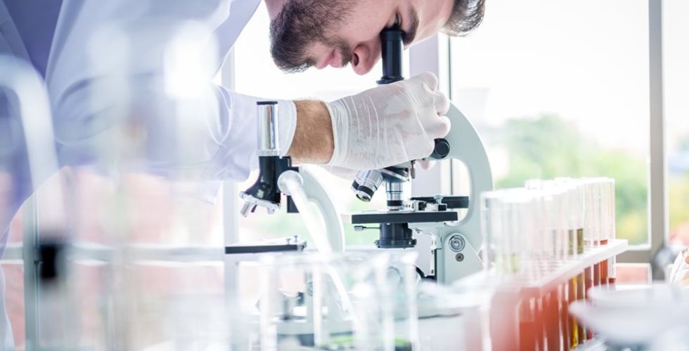 COVID-19: 399 estudos clínicos em andamento no mundo; nove deles no Brasil