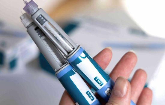 Com preços em queda, vendas de Ozempic e similares representam 10% do faturamento no varejo