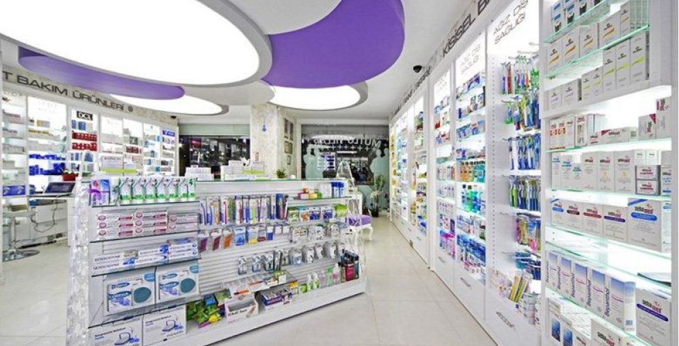 Farmácias: drugstore ou estabelecimentos de saúde?