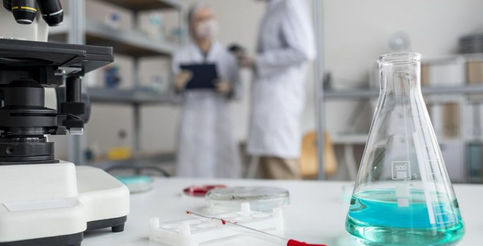 Brasil e Índia estudam cooperação no setor farmacêutico