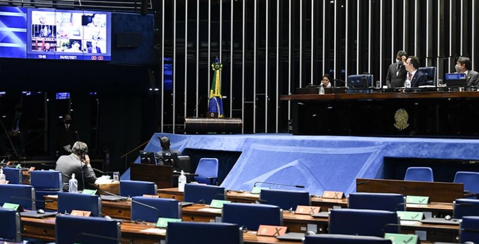 Aprovada MP que flexibiliza licitações de insumos na pandemia