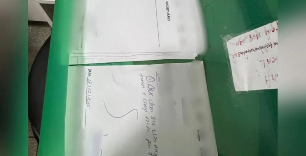 Dona de farmácia é presa após fiscalização encontrar receitas falsas