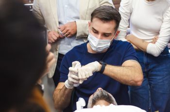 Terapias combinadas no tratamento de cicatrizes de acne com o prof. Pedro Sousa