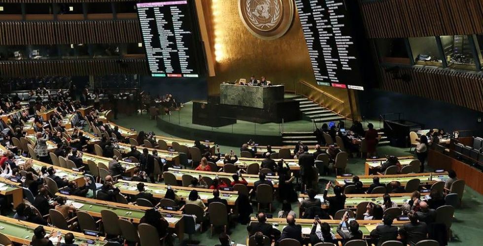 OMS no fogo cruzado entre EUA e China