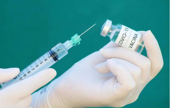 Anvisa poderá liberar vacina contra Covid-19 com 50% de eficácia