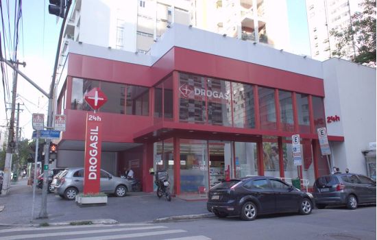 Raia Drogasil registra crescimento de 42% do lucro no 1º trimestre