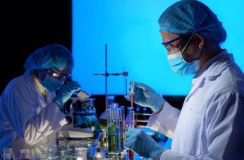 Medicamento tem produção interrompida por contaminação bacteriana