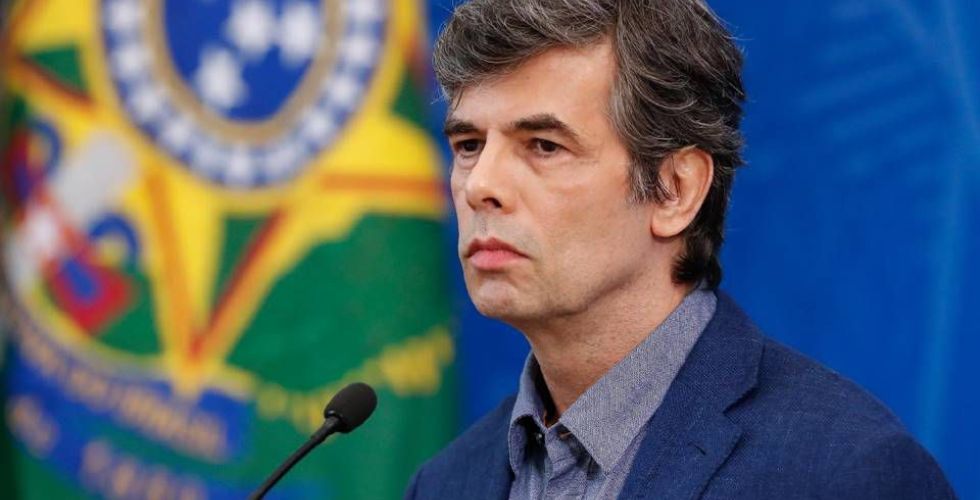 Vídeo: qual vai ser a escolha do novo ministro da Saúde? Jovens ou idosos?