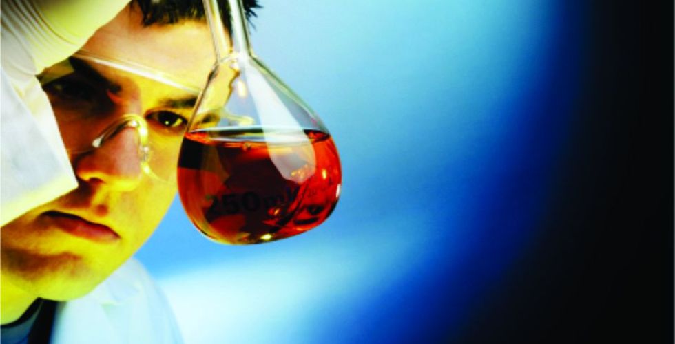 Estudos de estabilidade são essenciais para garantir qualidade e prazo de validade dos medicamentos
