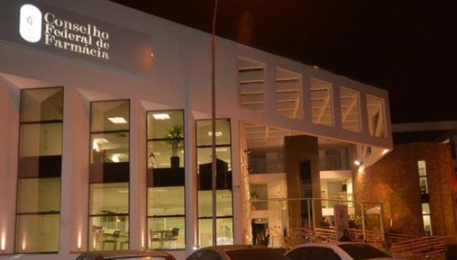CFF emite nota contrária à possibilidade de o governo federal liberar a venda de medicamentos em supermercados
