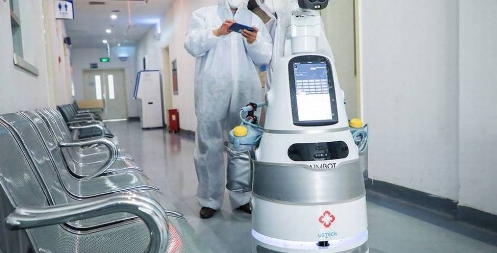 Robôs atuam na linha de frente no combate ao coronavírus