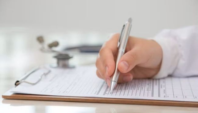 Médico erra prescrição e causa 0verd0se fatal em criança