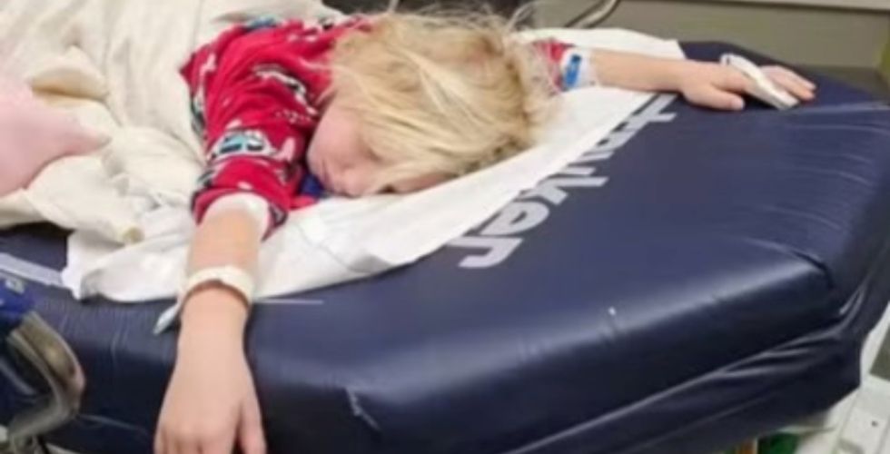 Menina de 8 anos sofre overdose e é hospitalizada após usar caneta emagrecedora em casa