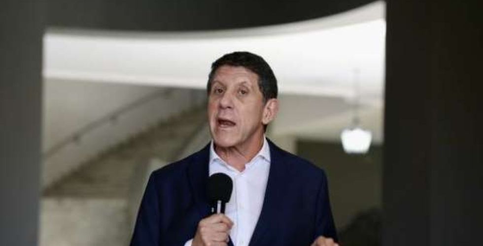 Farmacêutico é condenado a pagar R$ 11 mil por vazar receita de David Uip