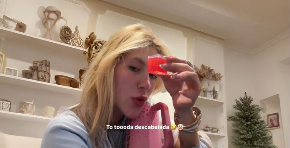 Influenciadora troca farmacêutico por IA ao escolher medicamentos e expõe risco da automedicação