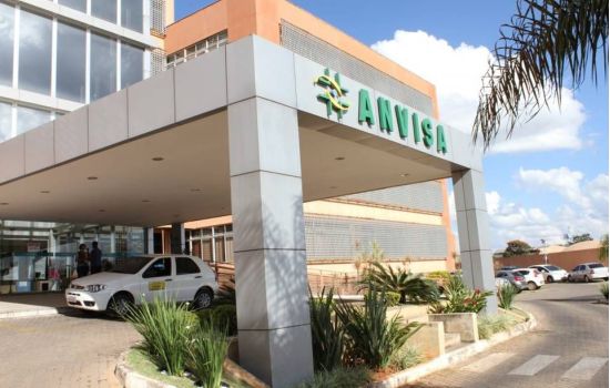 Alerta: exportação de cloroquina e azitromicina só com autorização da Anvisa