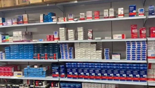 Polícia encontra farmácia clandestina com 3 mil caixas de medicamentos