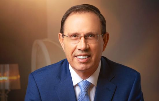 Fundador de escola de inglês deve assumir secretaria do Ministério da Saúde