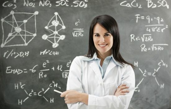 A CARREIRA DO EDUCADOR FARMACÊUTICO