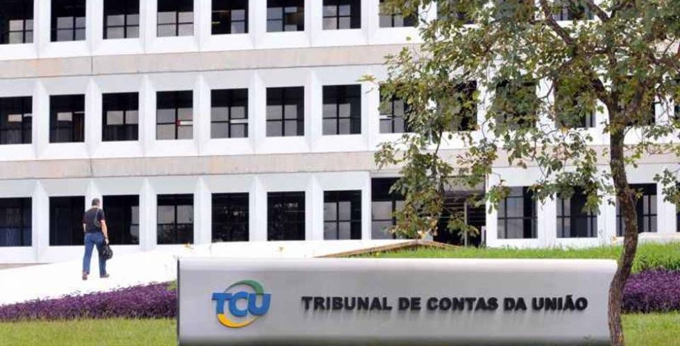 TCU aponta ilegalidade na distribuição de cloroquina com dinheiro do SUS