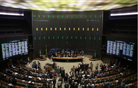 Medicamentos poderão ser usados no SUS sem aval da Anvisa, prevê PL
