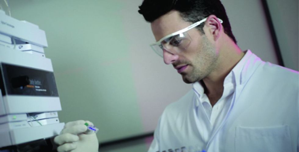 Indústria farmacêutica amplia investimentos em pesquisa, inovação e biotecnologia no Brasil