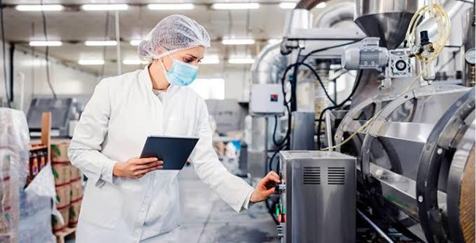Do Insumo ao Produto Final Normas e Inovações que Guiam o Controle da Qualidade na Indústria de Medicamentos