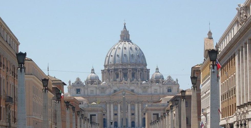 Vaticano investiu R$ 130 milhões em farmacêuticas que produzem a pílula do dia seguinte