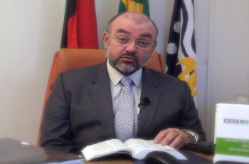 Covid-19: 15 milhões de brasileiros podem virar o ano vacinados, diz farmacêutico do MS