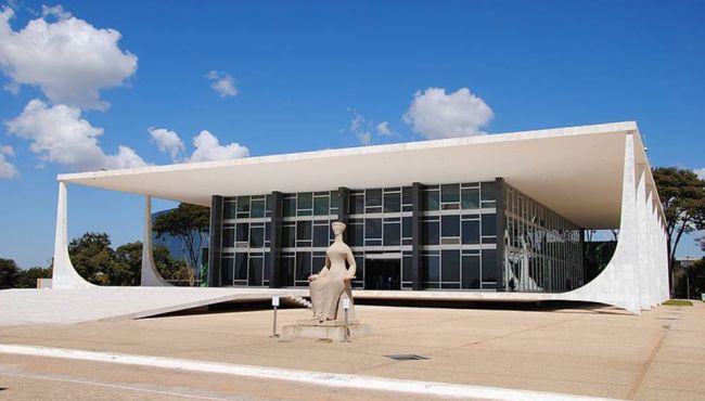 Justiça nega ação que contestava venda de artigos de conveniência em farmácia