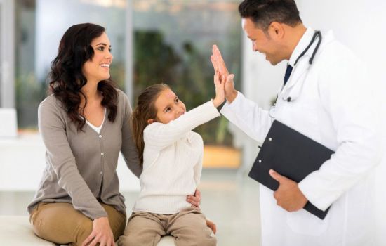 Descubra o que é necessário para ser um farmacêutico clínico na prática